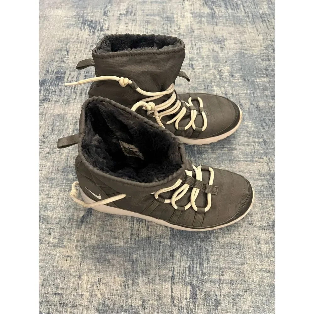 Nike Cool Gray White Roshe One Hi GS Faux Fur Winter Sneaker Boot 7Y Women's 8.5